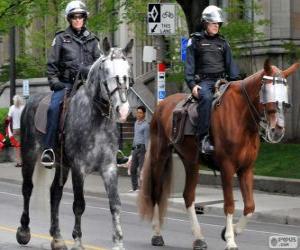 пазл Сотрудников полиции на лошадях